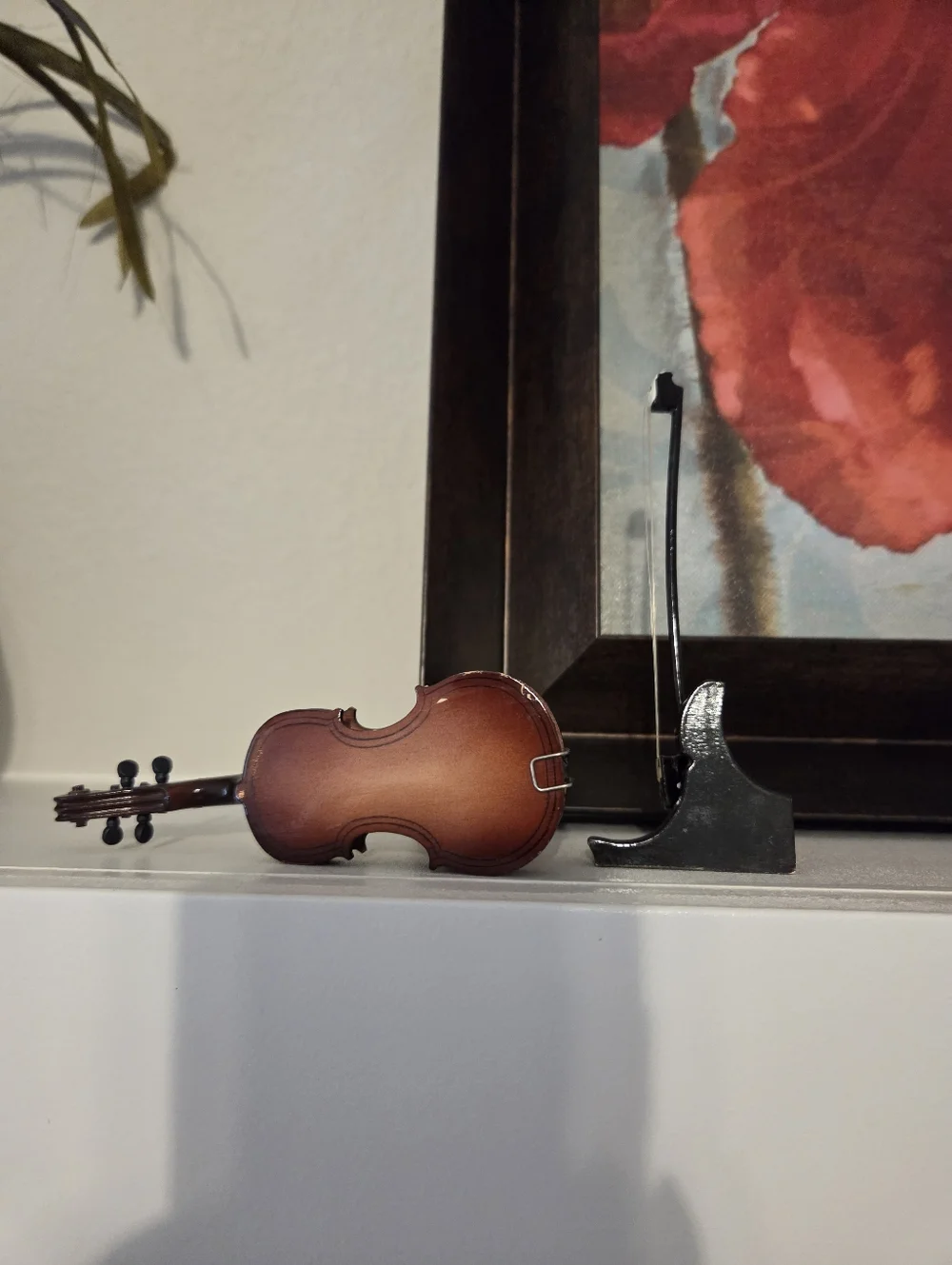 Brown Decorative Mini Violin and Guitar